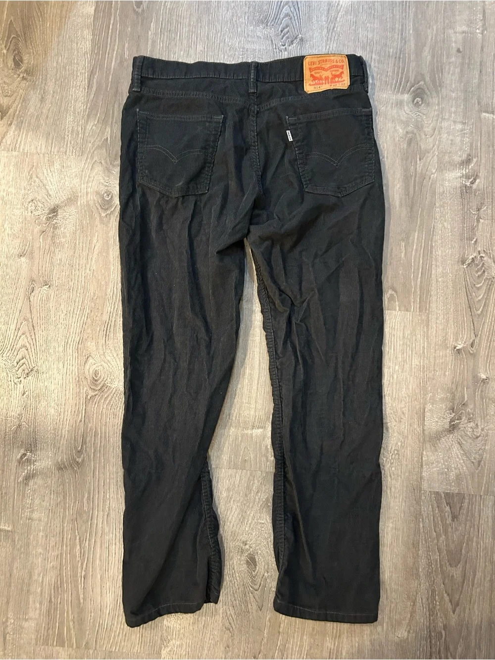 Levi's Black Straight-Leg Corduroy Jeans 32 waist 29 inseam*